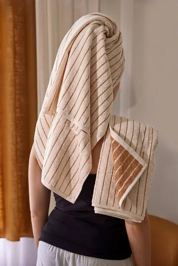 Soft towel - Off-white, 50x100 cm - Juna