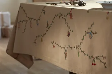 Hammershøi Christmas Tablecloth sand - 150x270 cm - Kähler