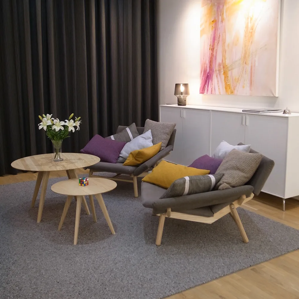 Spot table, Natural lacquered ash Källemo