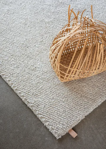 Spire rug - 200x300 cm, Frost 880 - Kasthall