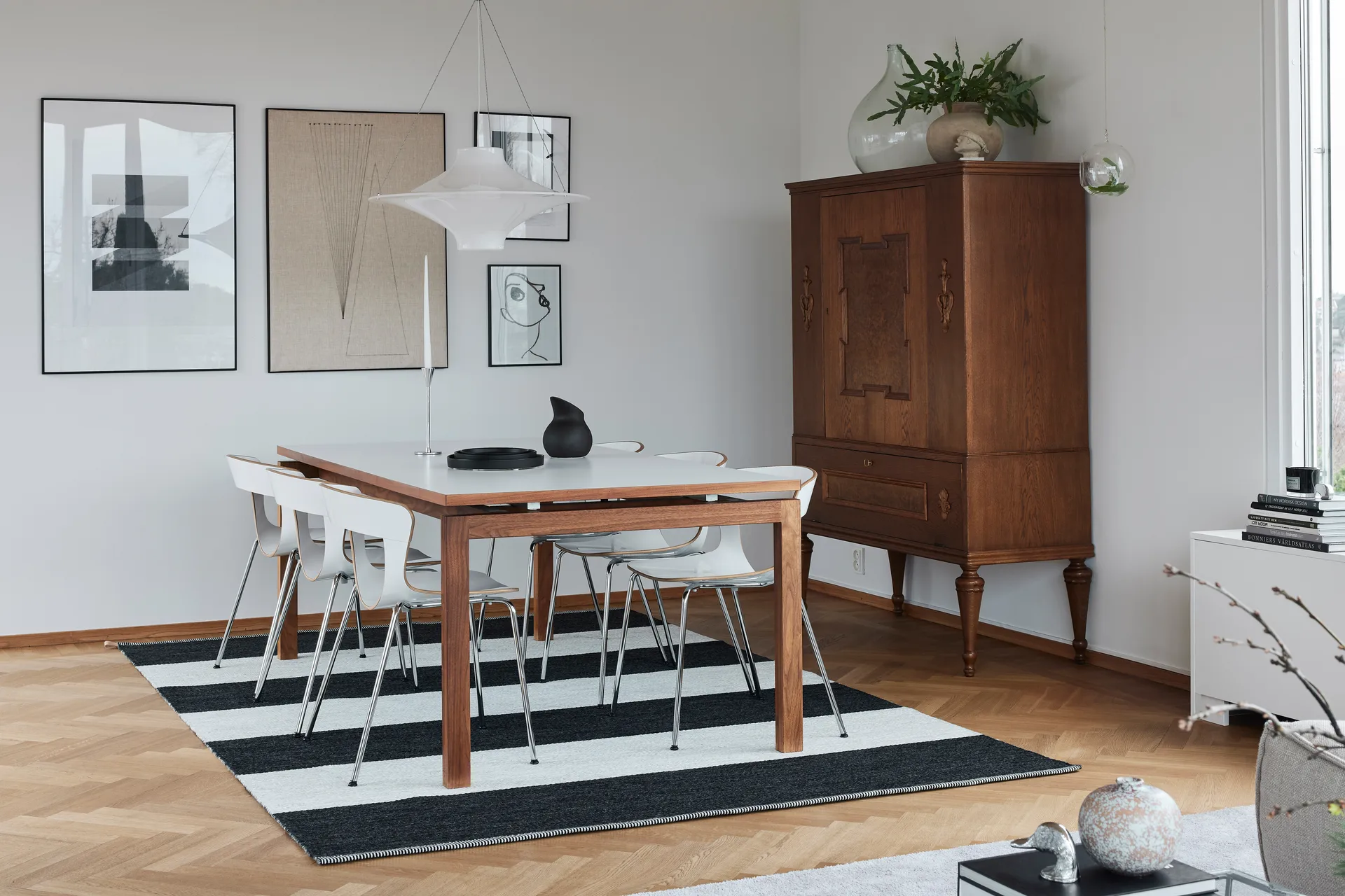 Wide Stripe Icon rug 160x240 cm, Midnight black Kasthall