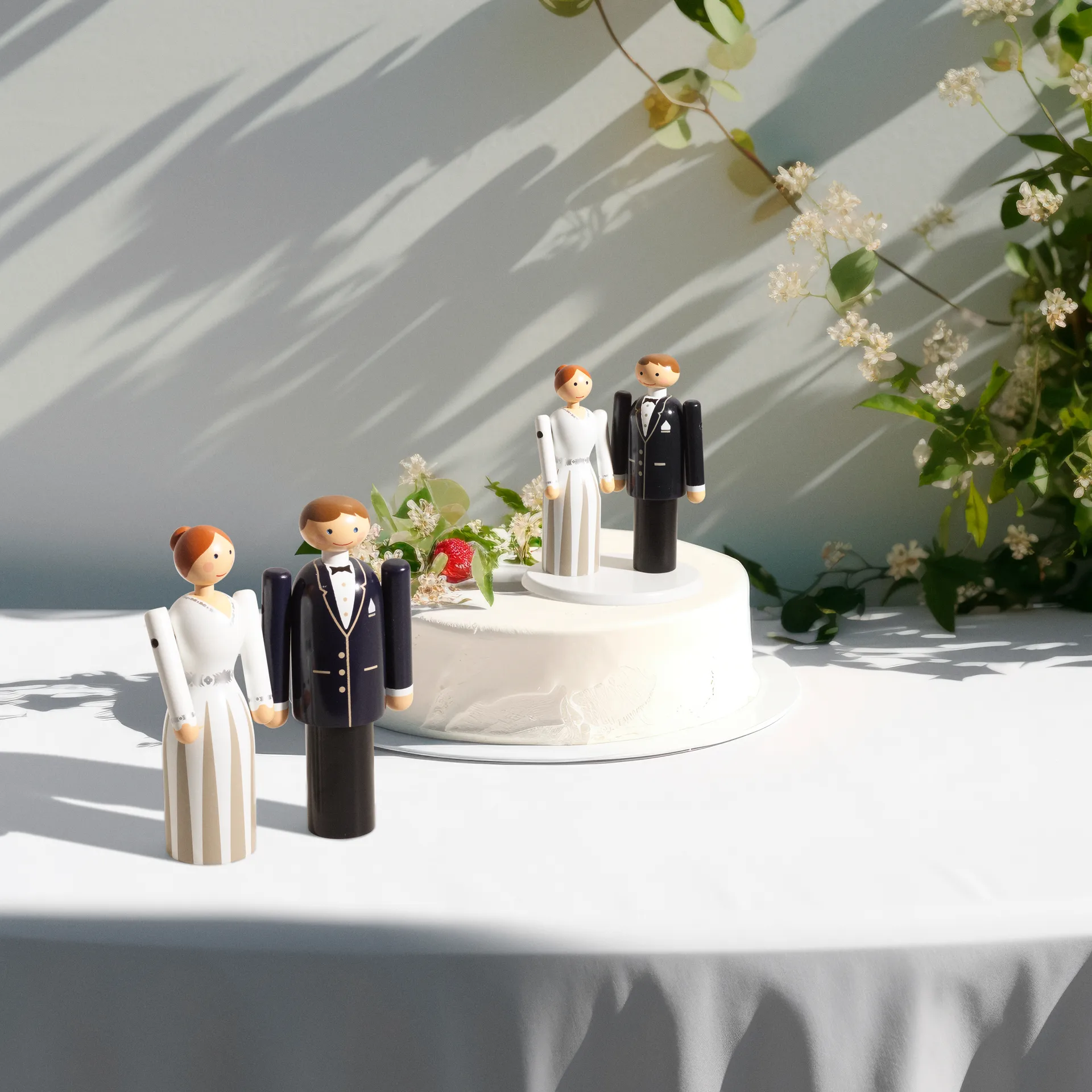 Kay Bojesen bride, Blue-black-white, 12 cm Kay Bojesen Denmark
