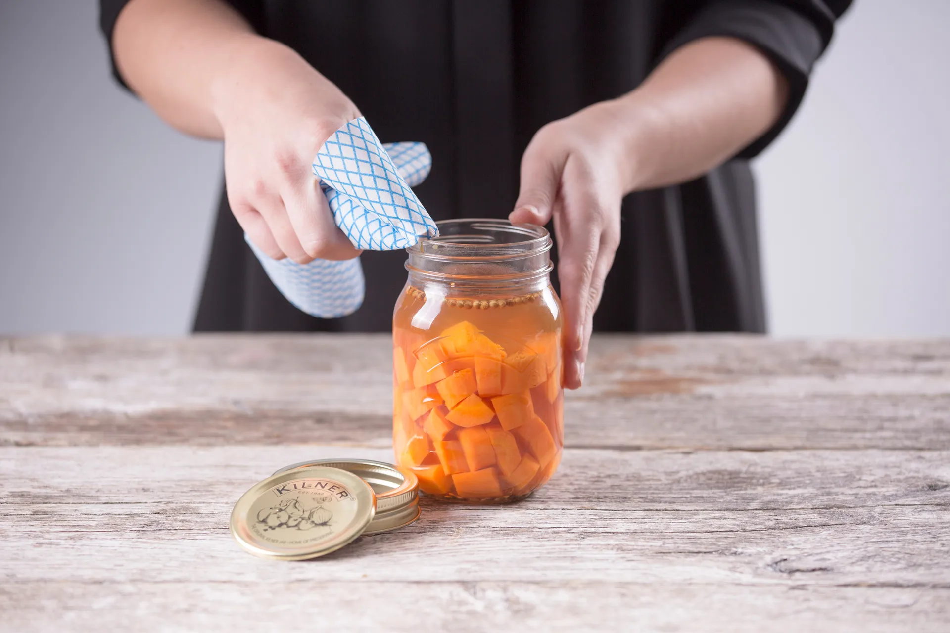 Kilner round preserving jar, Clear-gold, 0.5 L Kilner