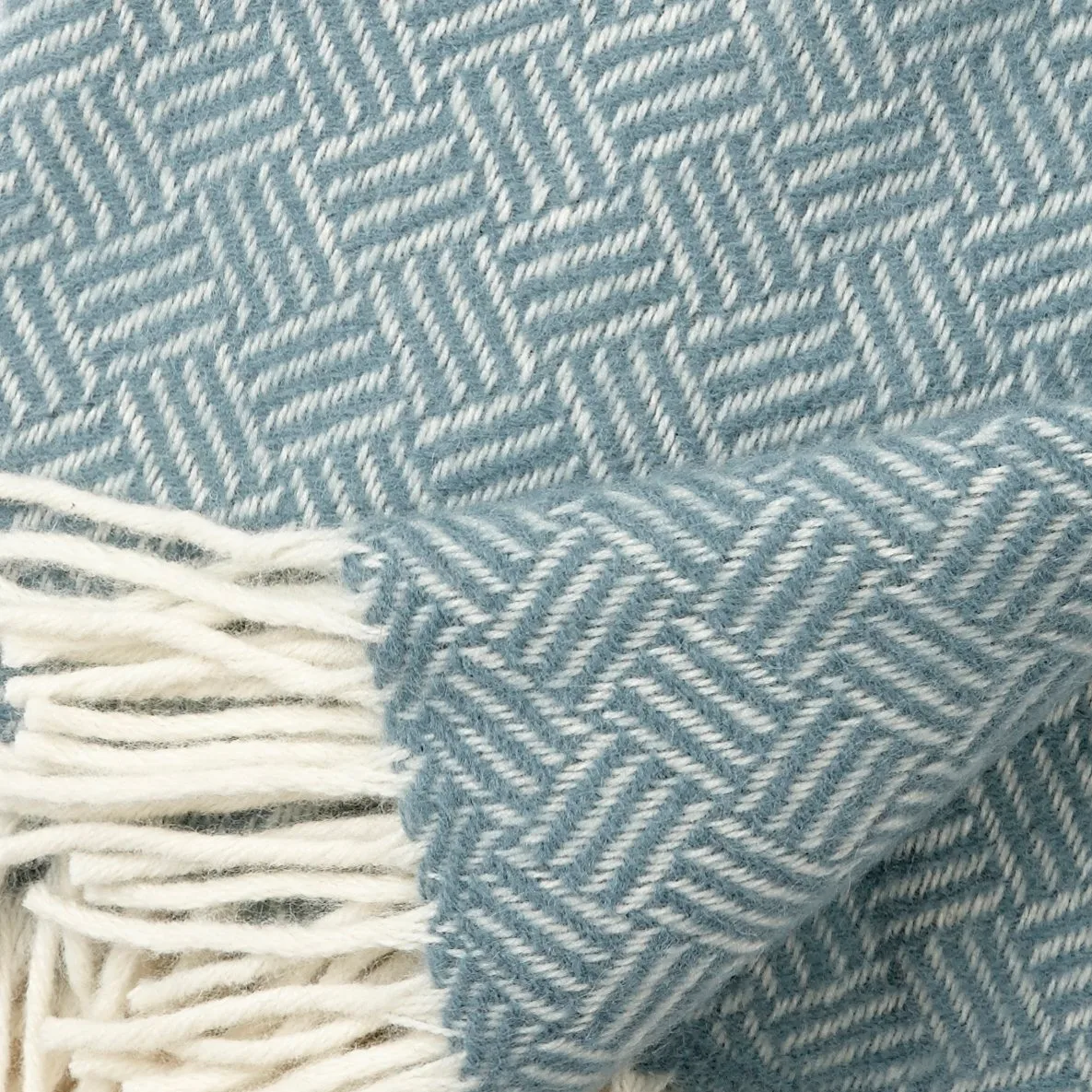 Samba wool throw, lead grey Klippan Yllefabrik