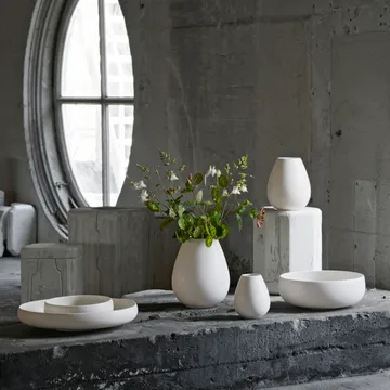 Earth saucer 38 cm - Lime stone white - Knabstrup Keramik