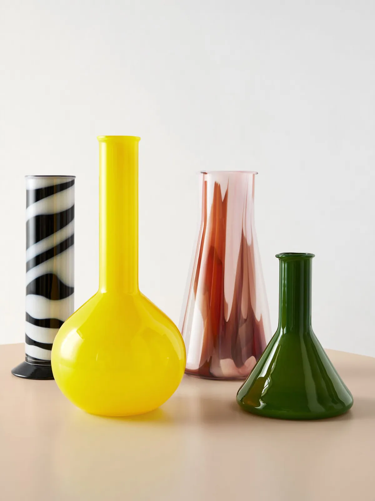 Lab Erlenmeyer vase 30.5 cm, Red-white-pink Kosta Boda