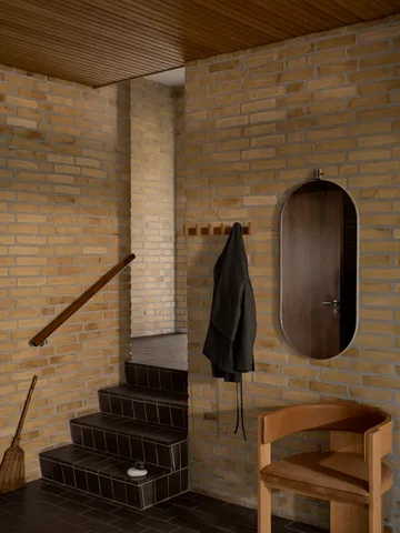 Column coat rack 49 cm - Warm oiled oak - Kristina Dam Studio