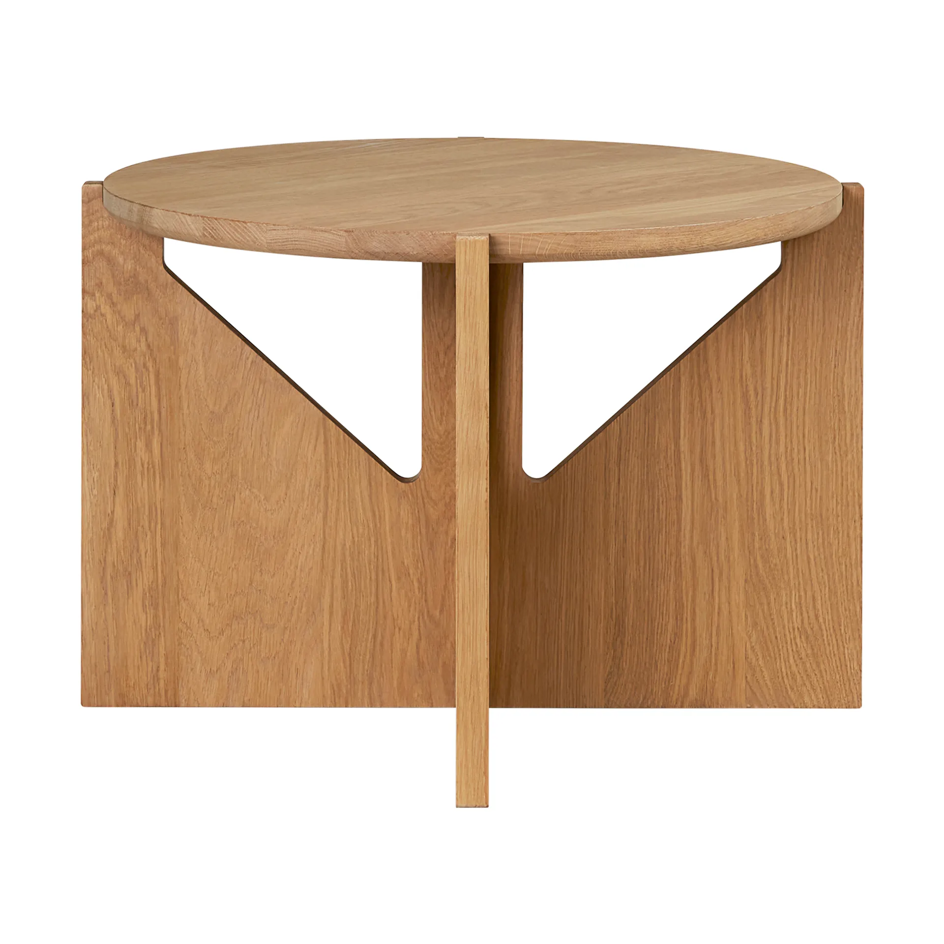 Simple coffee table Ø52 cm, Warm lacquered oak Kristina Dam Studio
