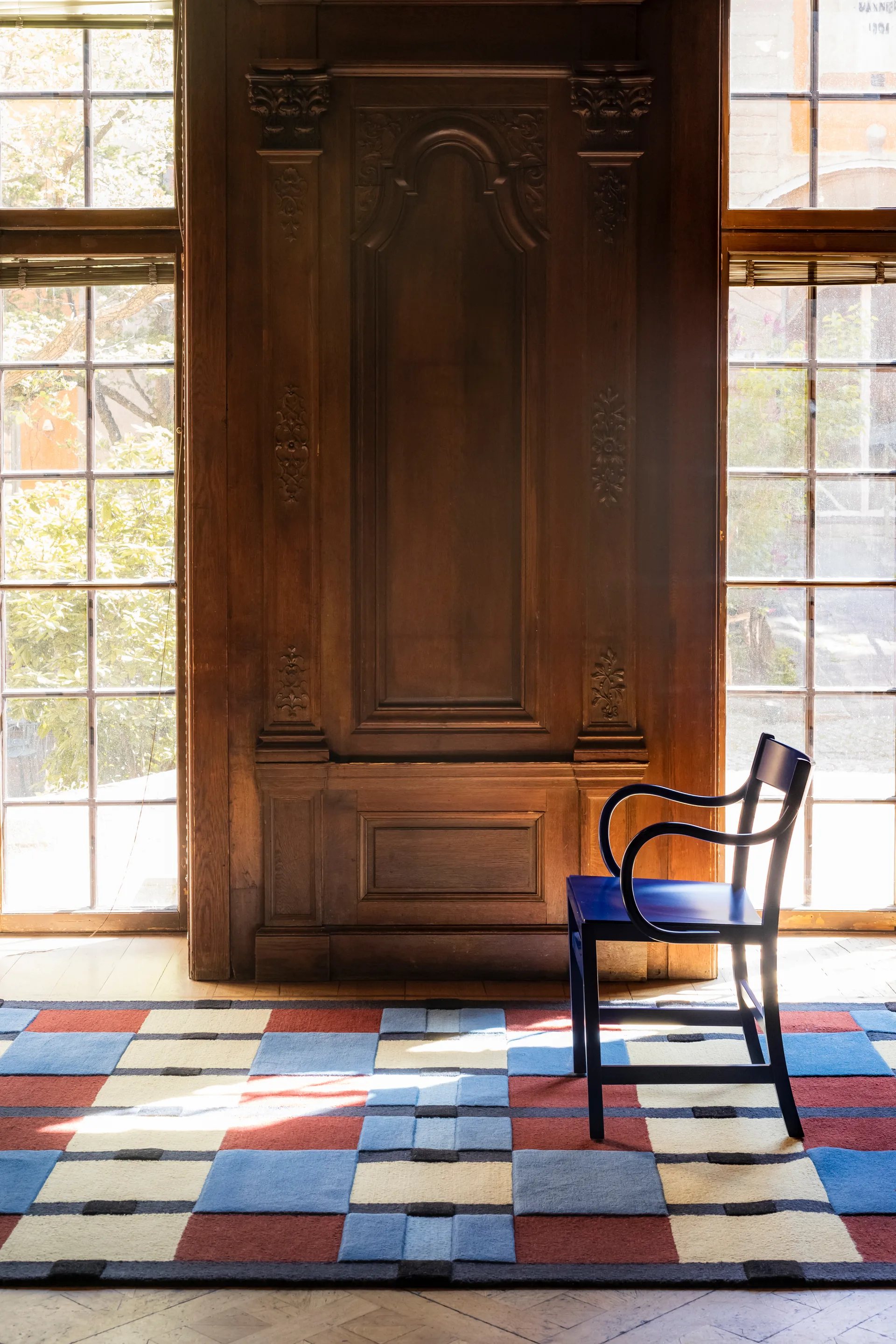 Evelina Kroon After Noon sky wool carpet, 180x270 cm Layered