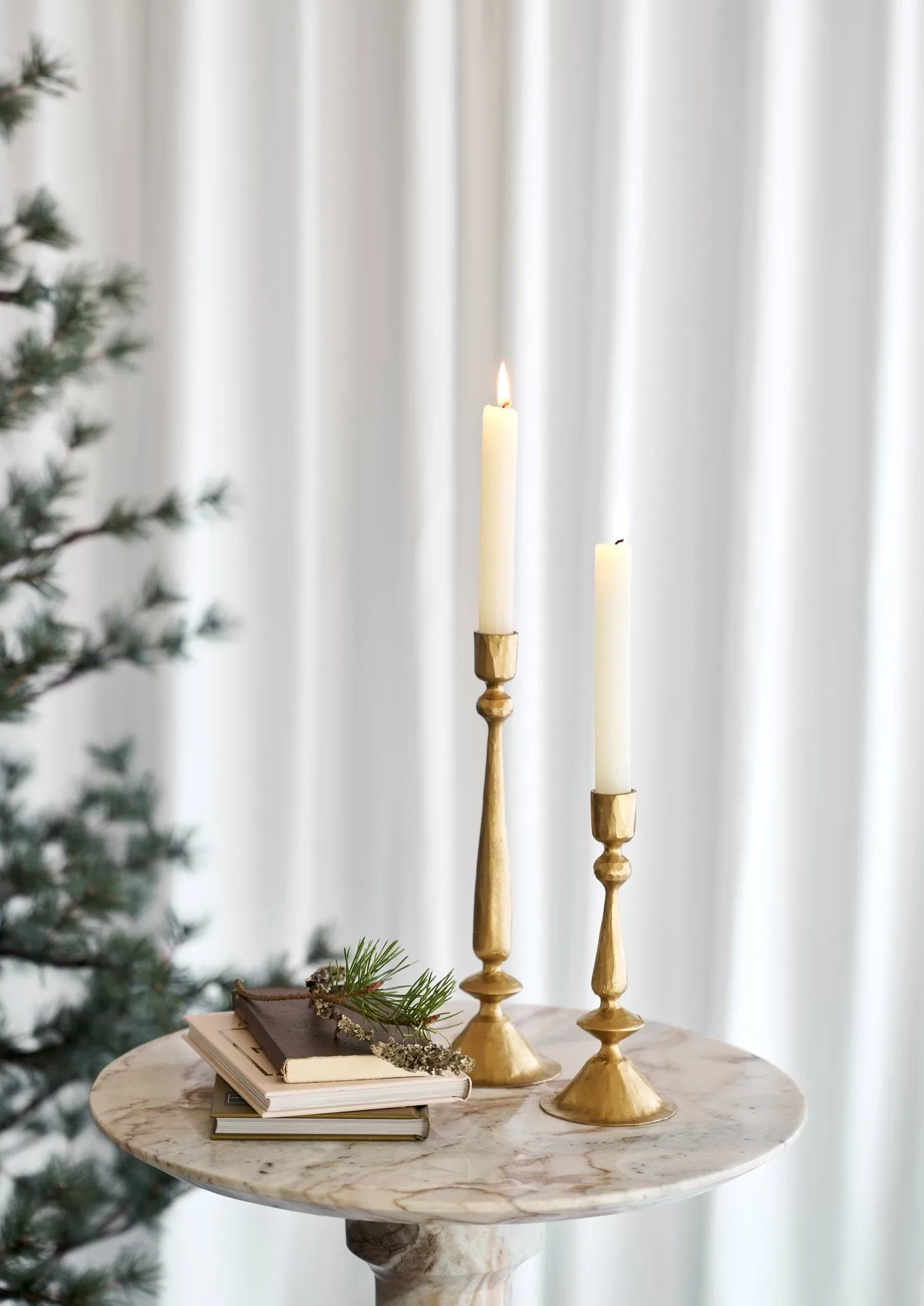 Inine candleholder, Gold-coloured, 9x9x29 cm Lene Bjerre