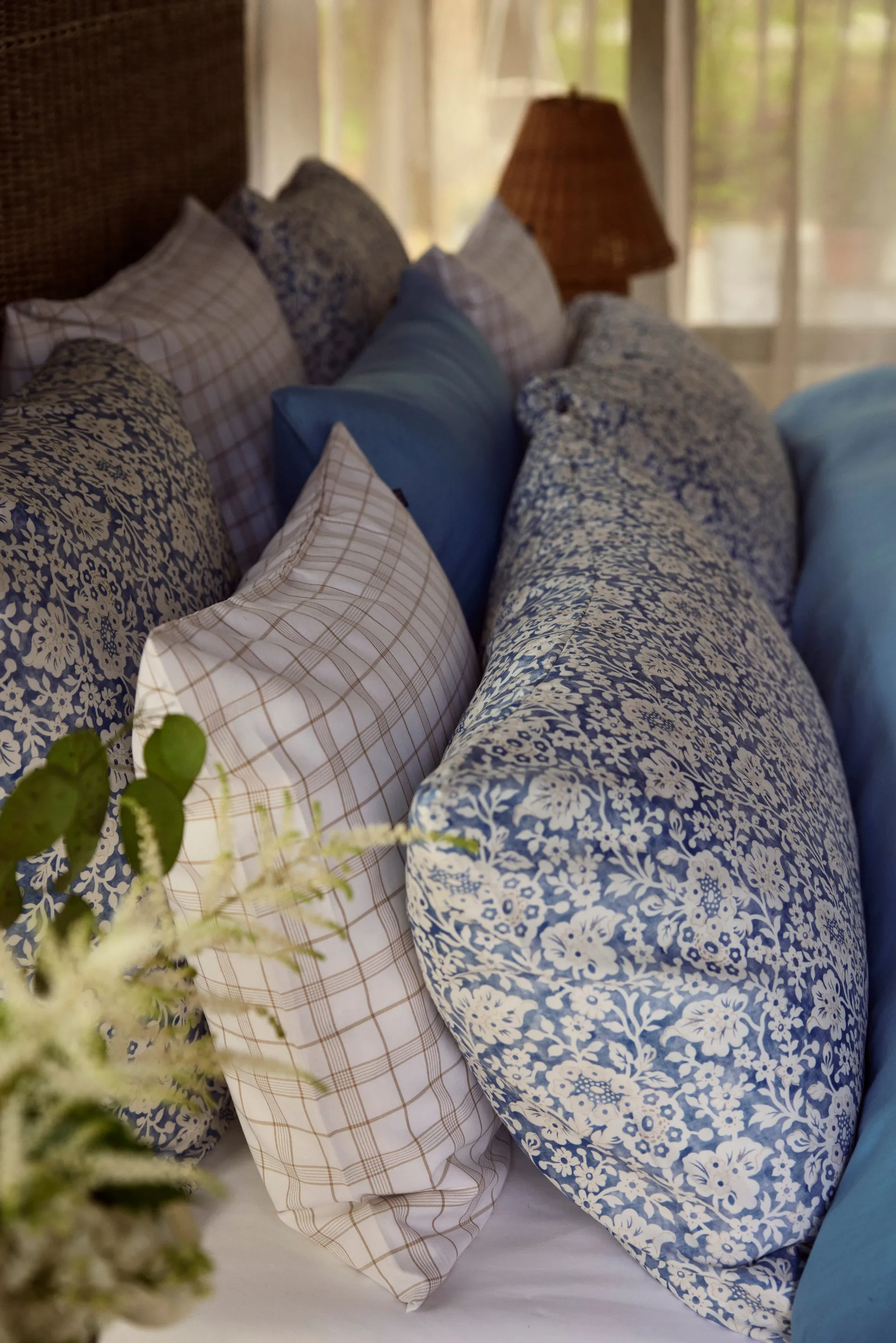 Blue Floral Printed Cotton Sateen bed set, 50x60 cm, 150x210 cm Lexington