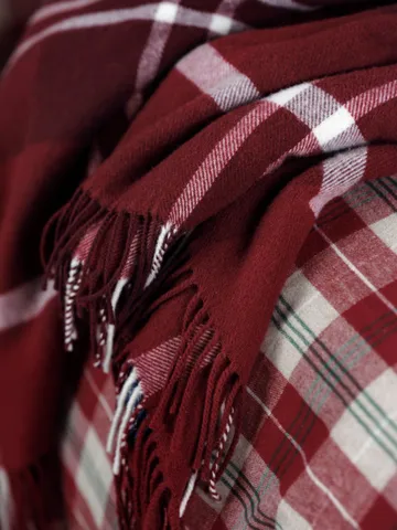 Checked Recycled Throw 130x170 cm - Red-white - Lexington