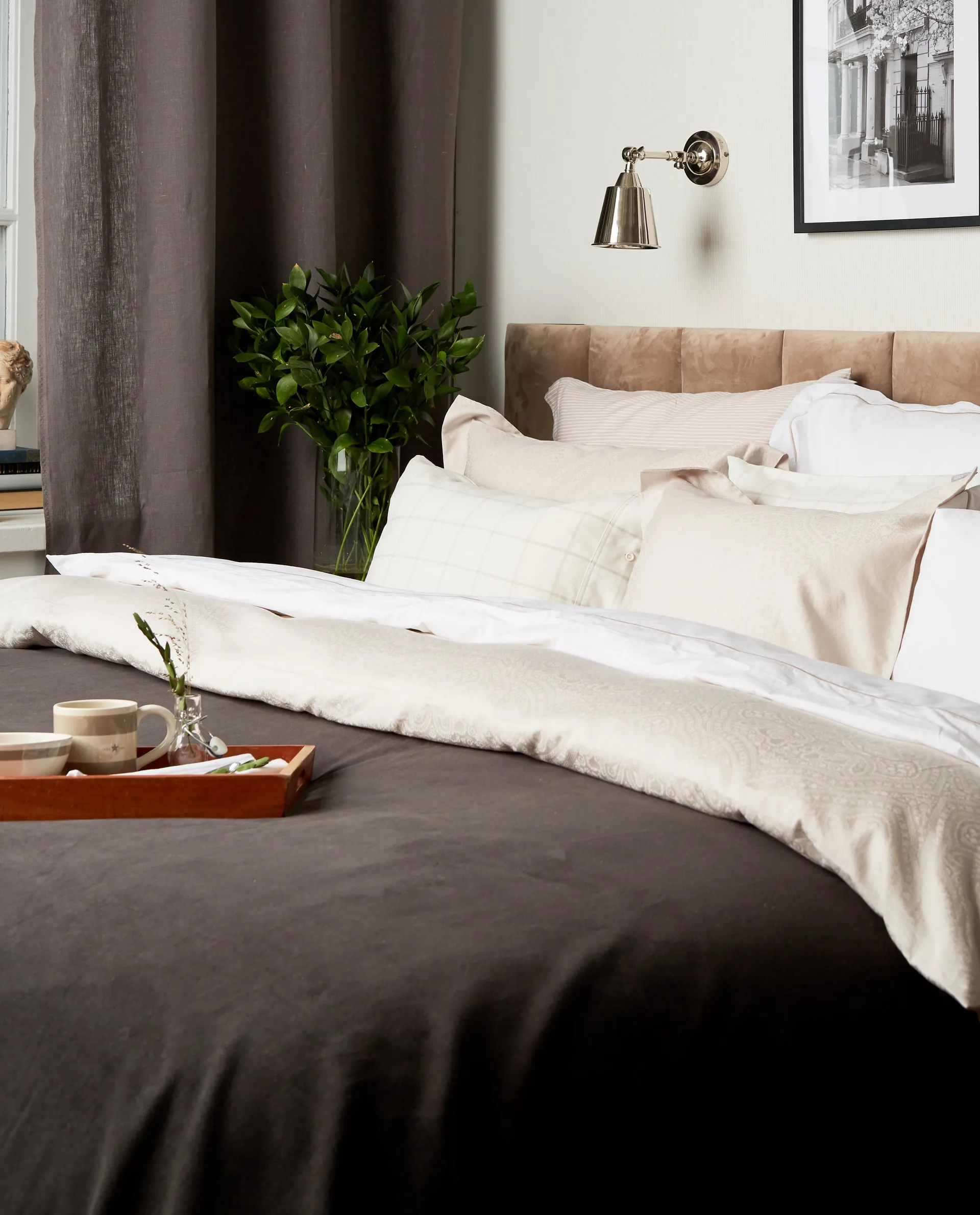 Hotel Velvet bedspread 160x240 cm, Dark grey Lexington