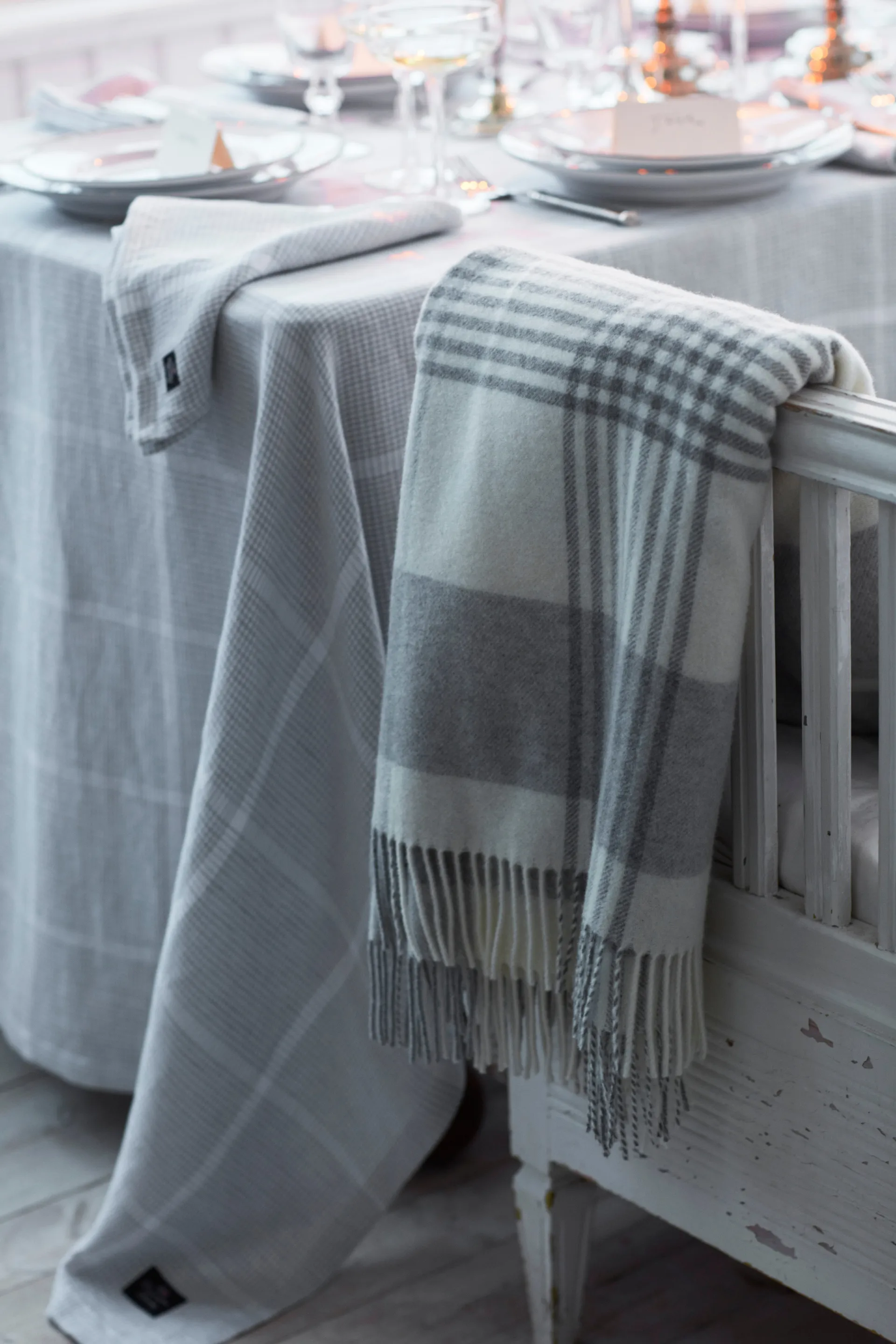 Pepita Check Cotton Linen tablecloth 180x180 cm, White-light grey Lexington