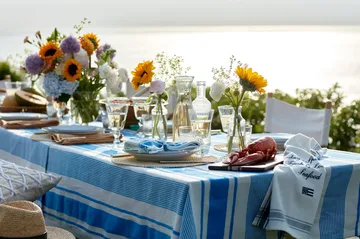 Striped Linen Cotton table cloth 150x250 cm - Blue-white - Lexington