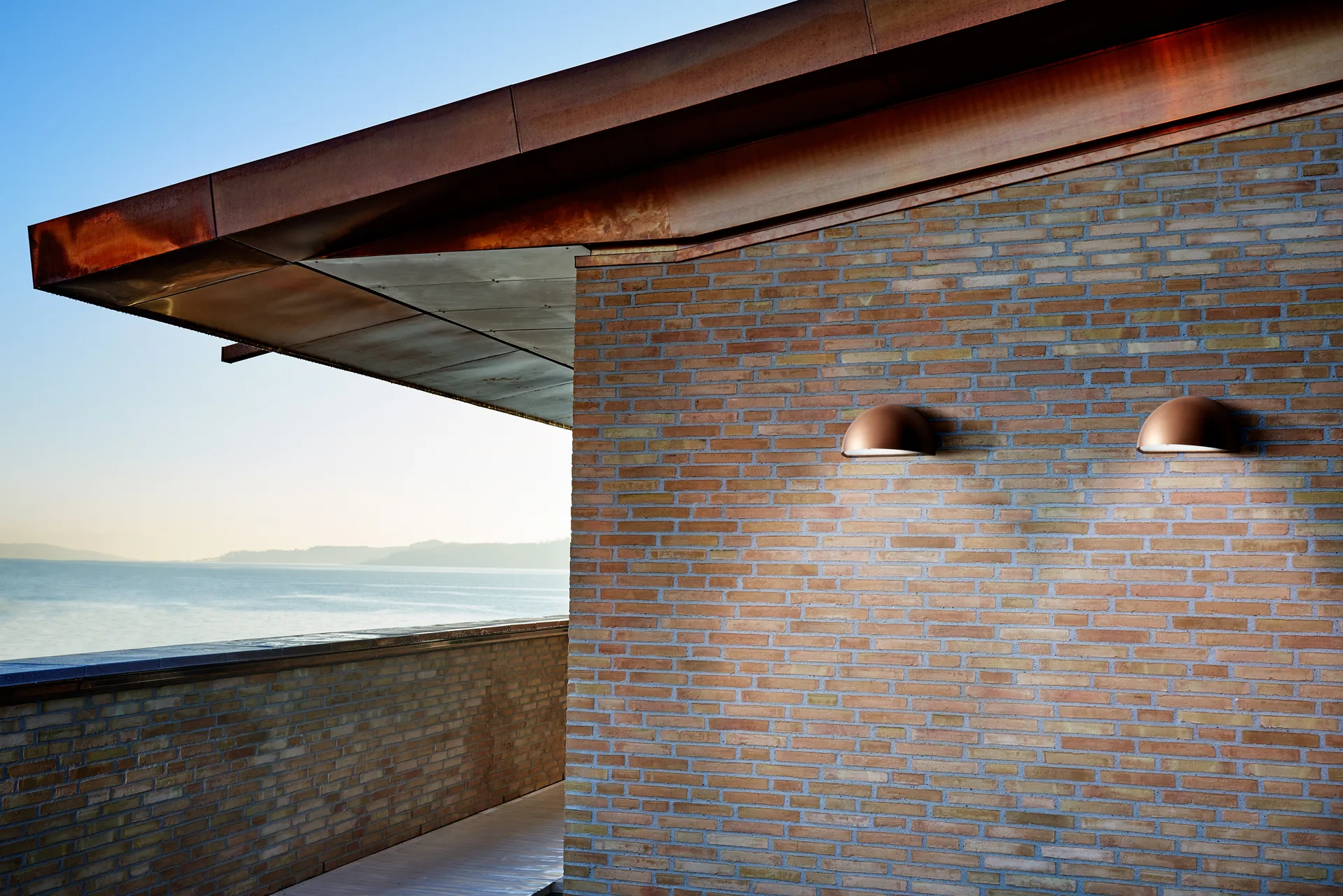Rørhat wall lamp, Copper raw, LED Light-Point