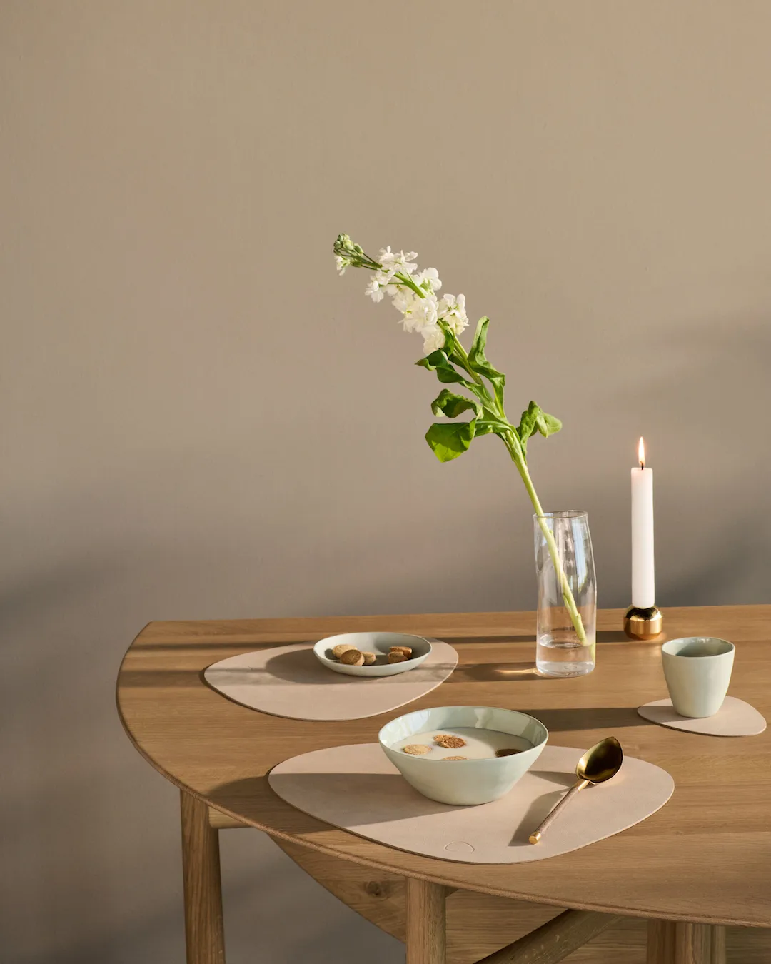 Cloud-Nupo placemat reversible curve L 1 pcs, Brown-sand LIND DNA