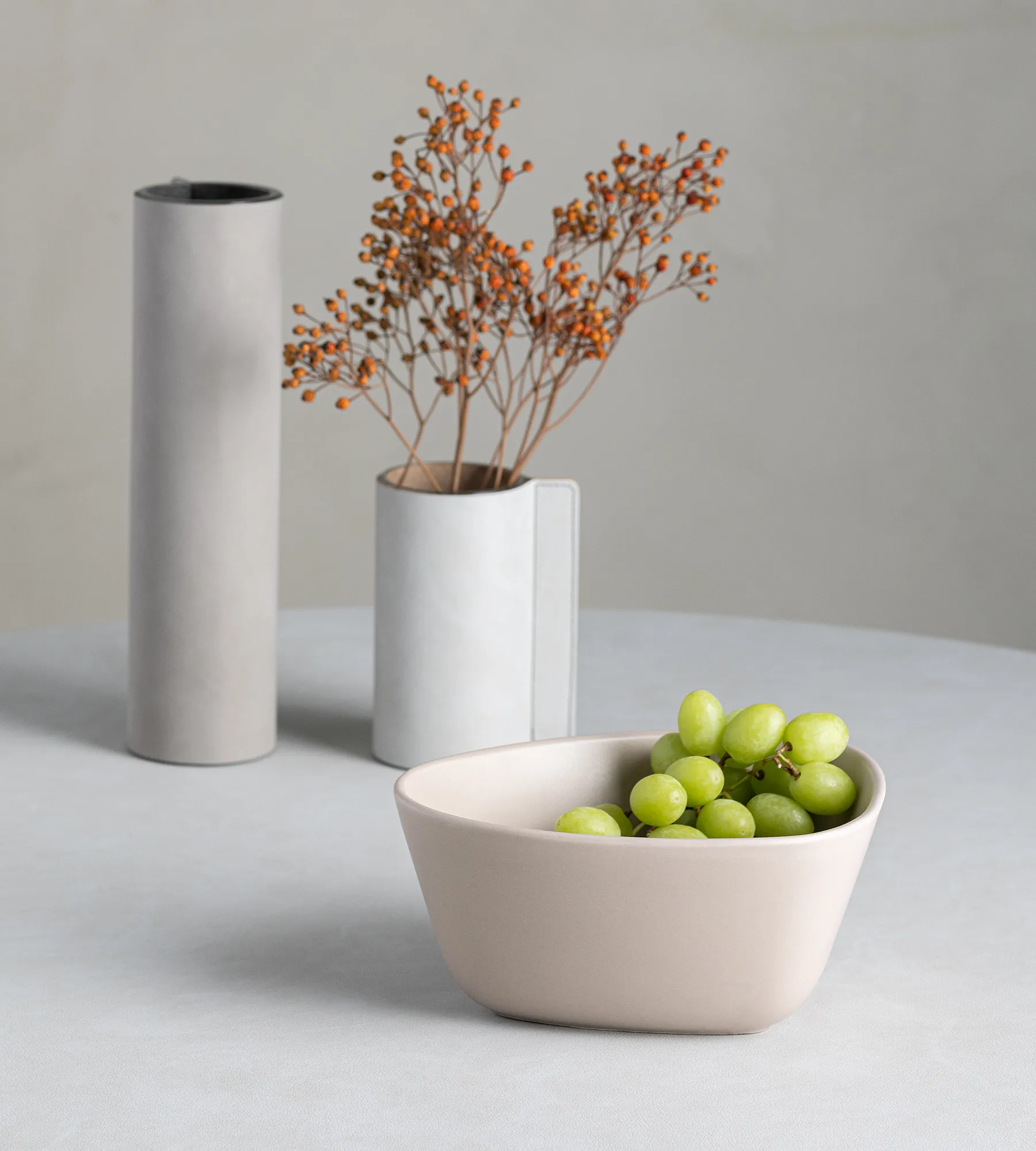 Curve Stoneware bowl M 20x22 cm, Sand LIND DNA