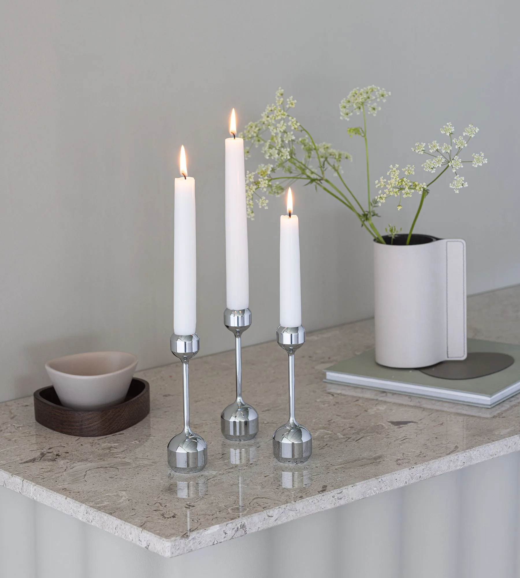 Silhouette candle sticks 145, Chrome LIND DNA
