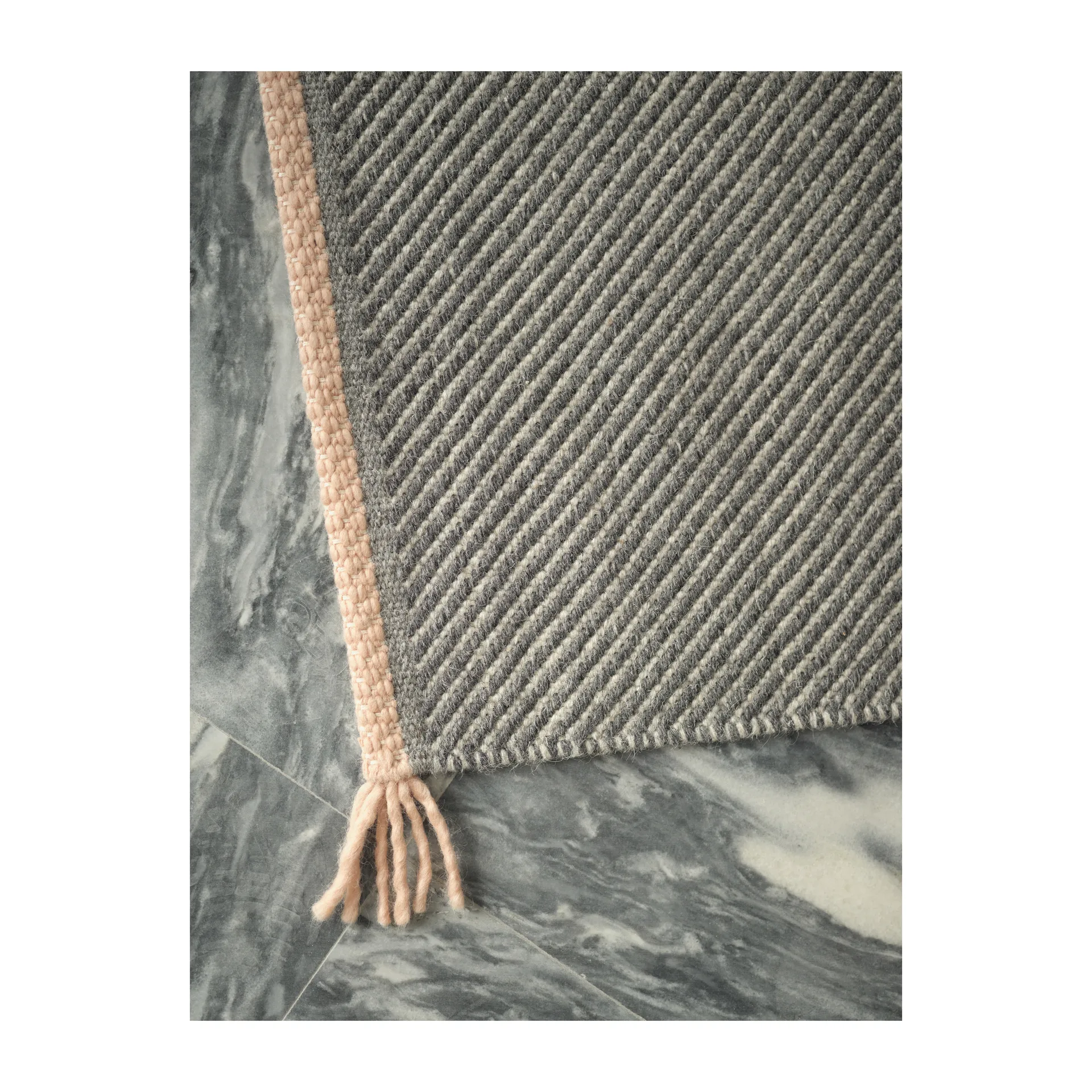 Vision Walk wool carpet 140x200 cm, Grey-rose Linie Design
