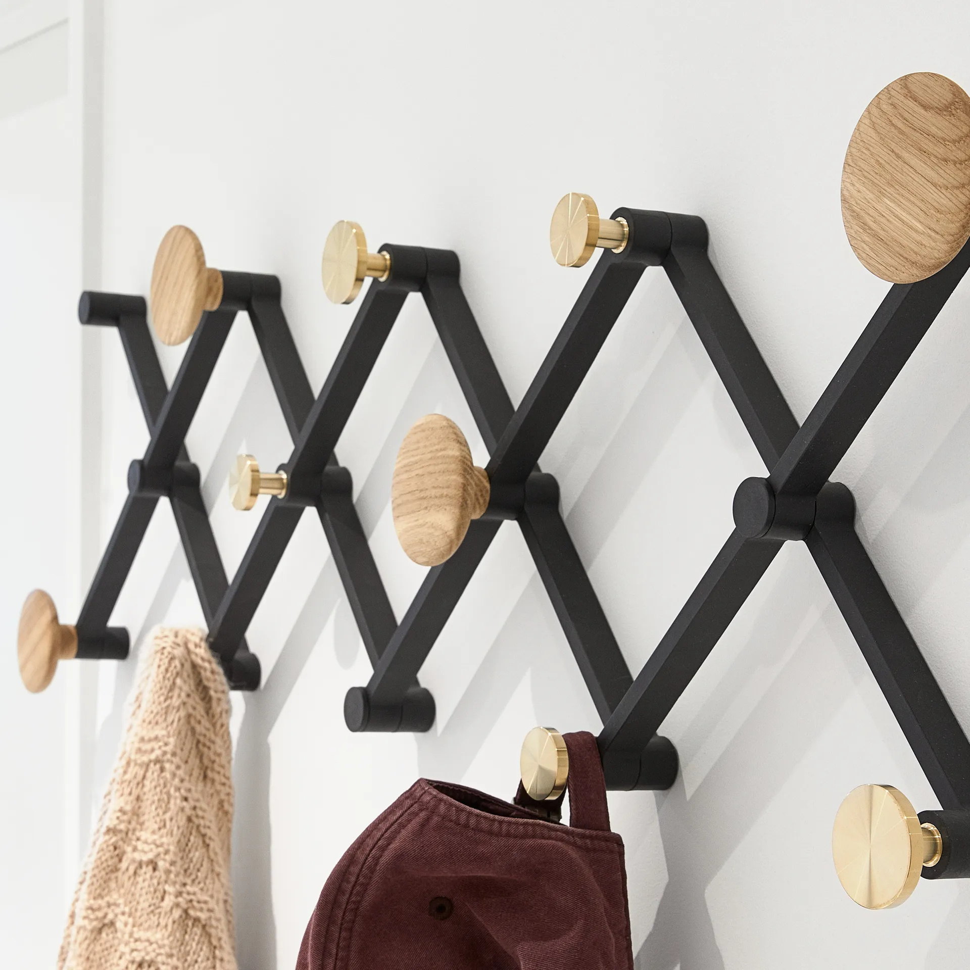 X•TEND hanger, oak LoCa