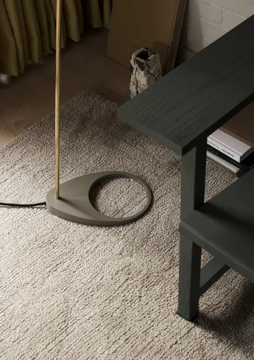 AJ floor lamp - Brass-warm grey - Louis Poulsen