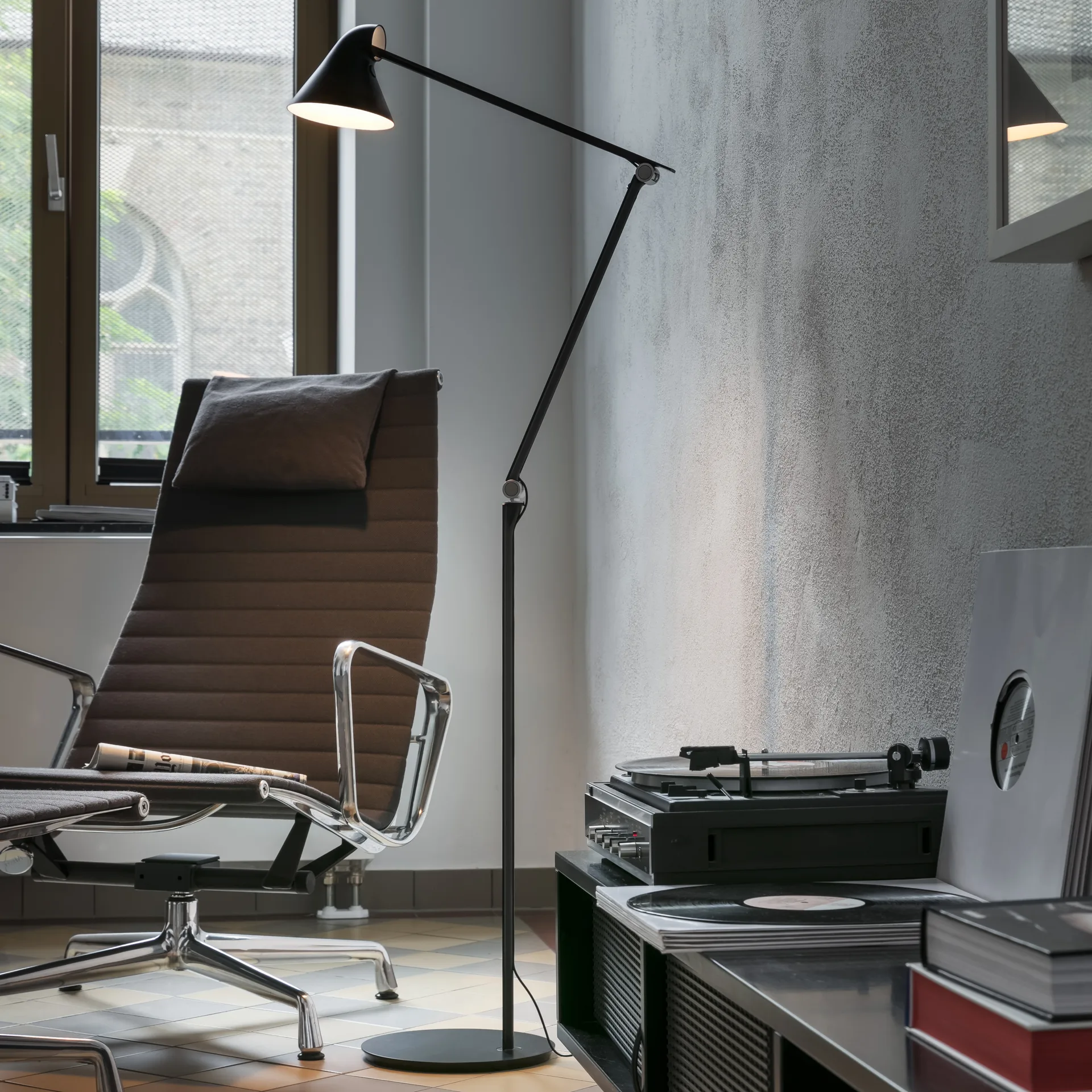 NJP floor lamp, Black Louis Poulsen