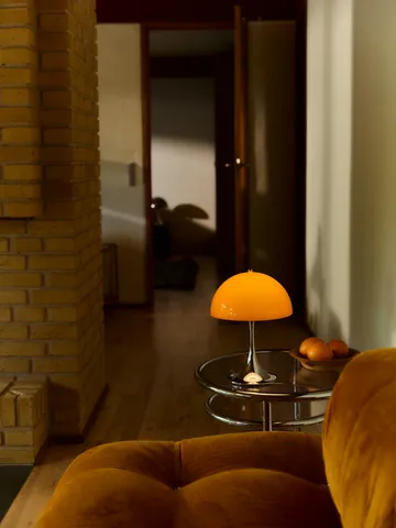 Panthella 250 portable table lamp V3 - Original Opal Orange - Louis Poulsen