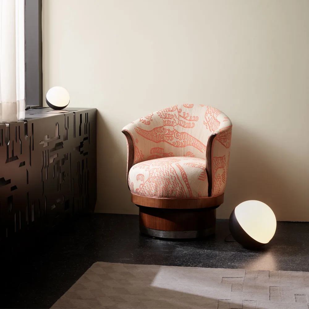 VL Studio table lamp/floor lamp Ø15 cm, Black Louis Poulsen