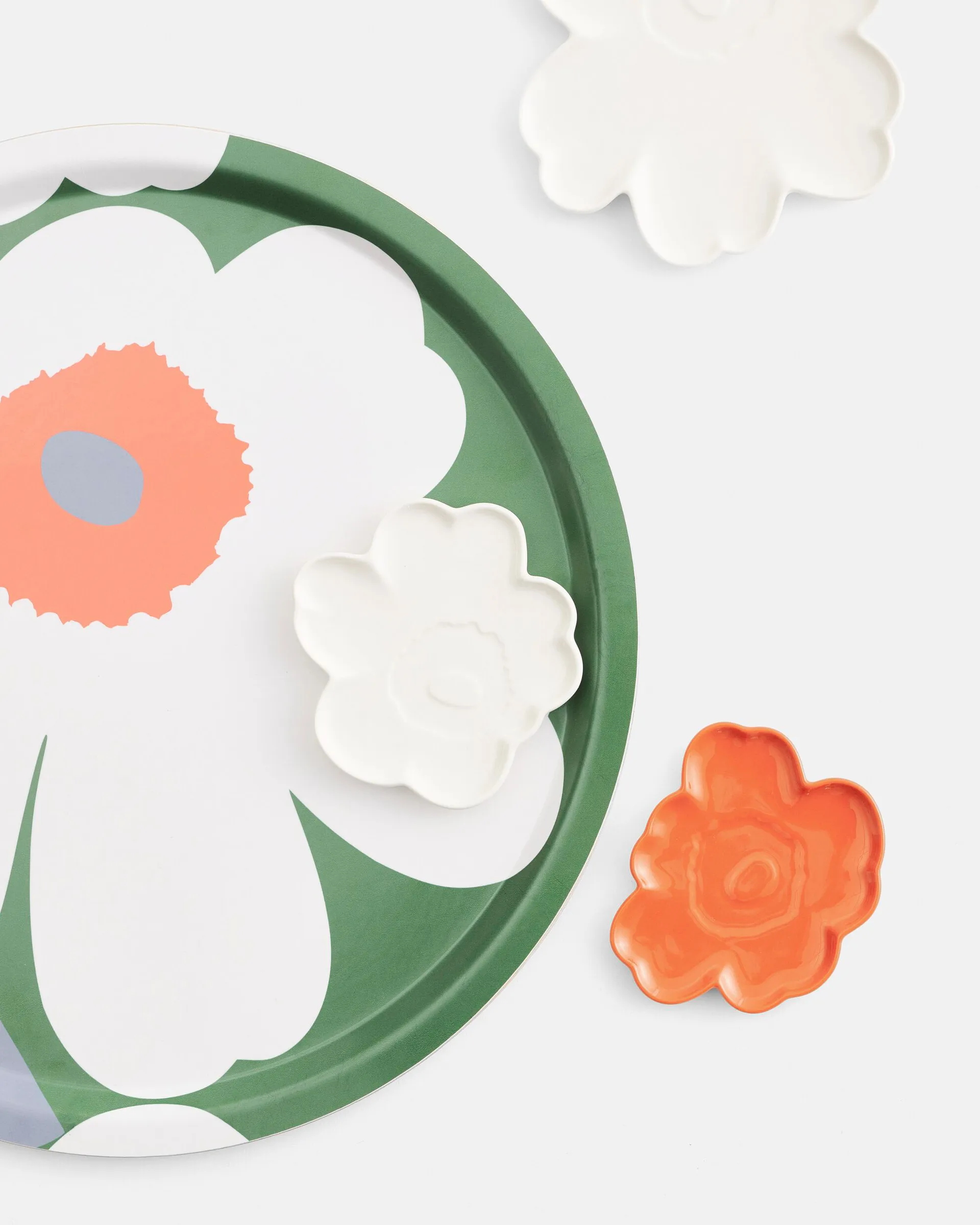 Unikko 60th Anniversary tray Ø46 cm, Green-white-orange Marimekko