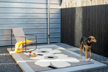 Unikko anniversary outdoor rug - Grey, 140x200 cm - Marimekko