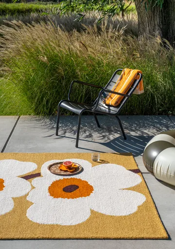 Unikko anniversary outdoor rug - Honey, 250x350 cm - Marimekko