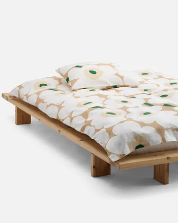 Unikko duvet cover 150x210 cm - Sand-off white-hay-emerald - Marimekko