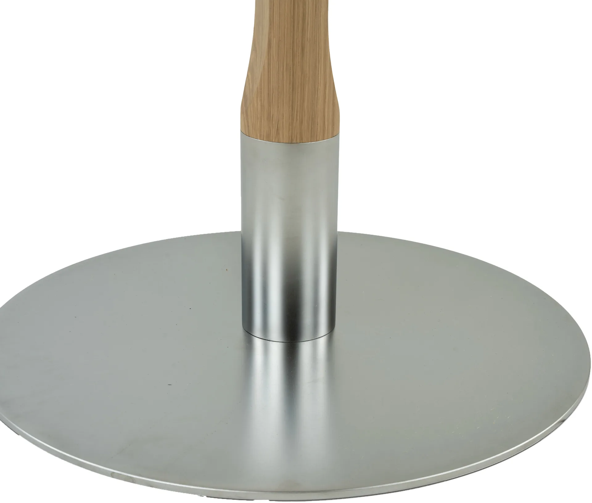 Red coffee table ⌀70 cm, White pigmented matte lacquered oak Mavis
