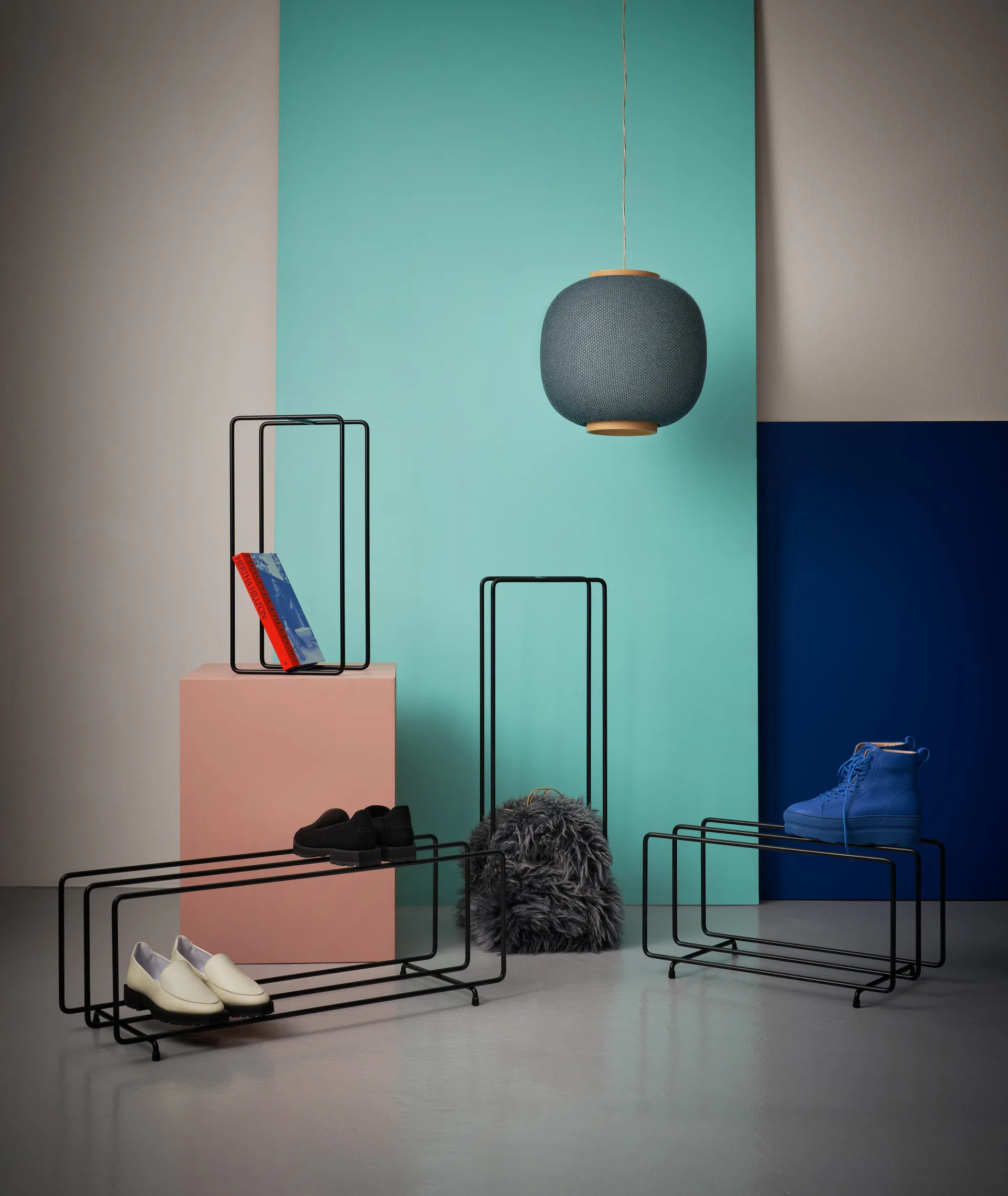 Mixrack shoe shelf L, Black Maze
