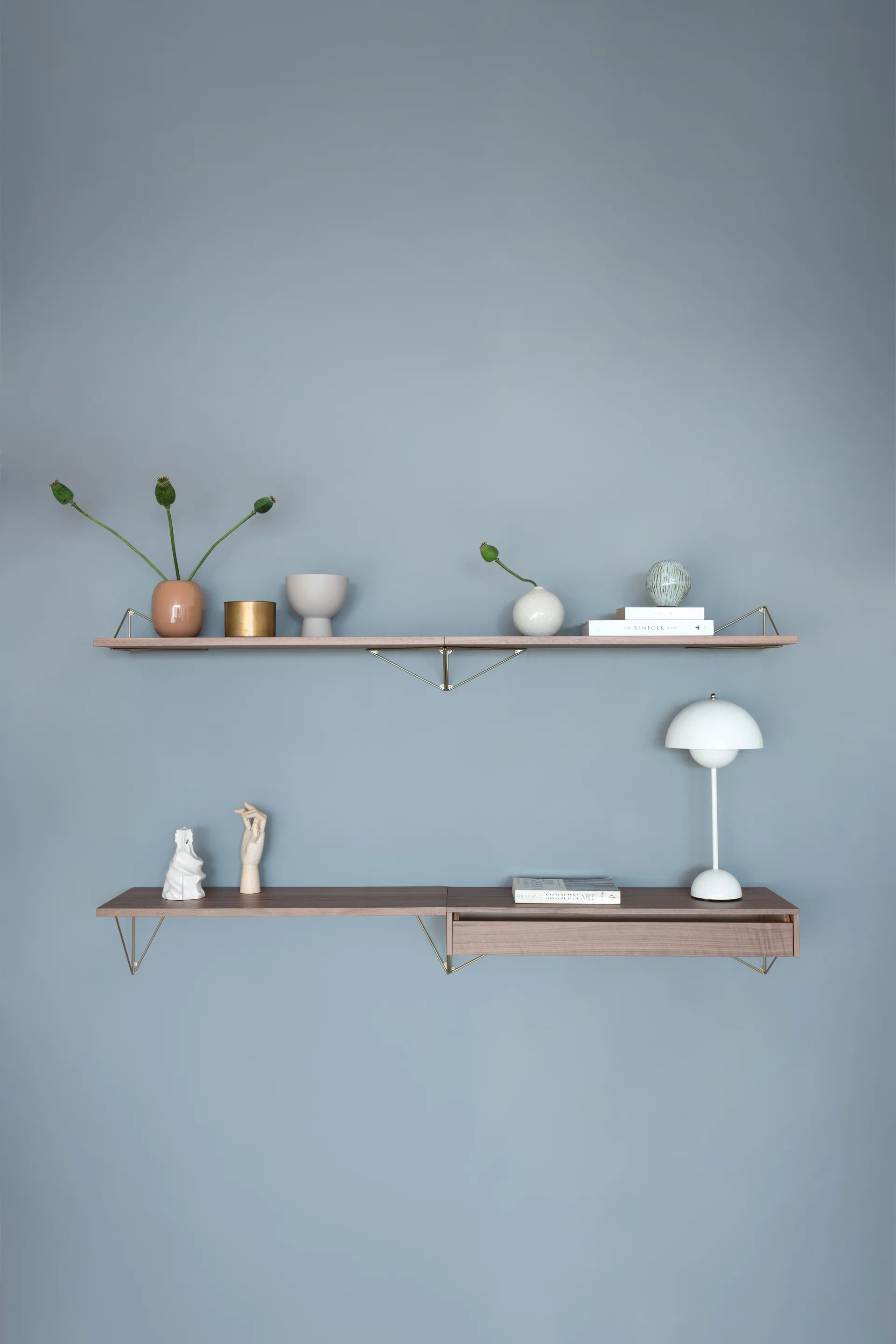 Pythagoras shelf, walnut-brass, 20x80 cm,  Maze
