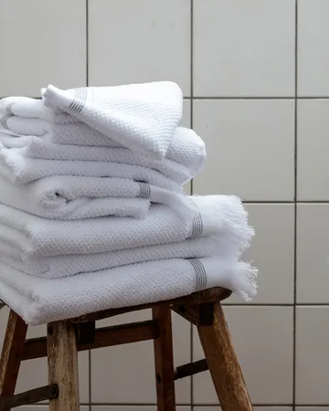 Meraki towel white with grey streck 3-pack - 30x30 cm - Meraki