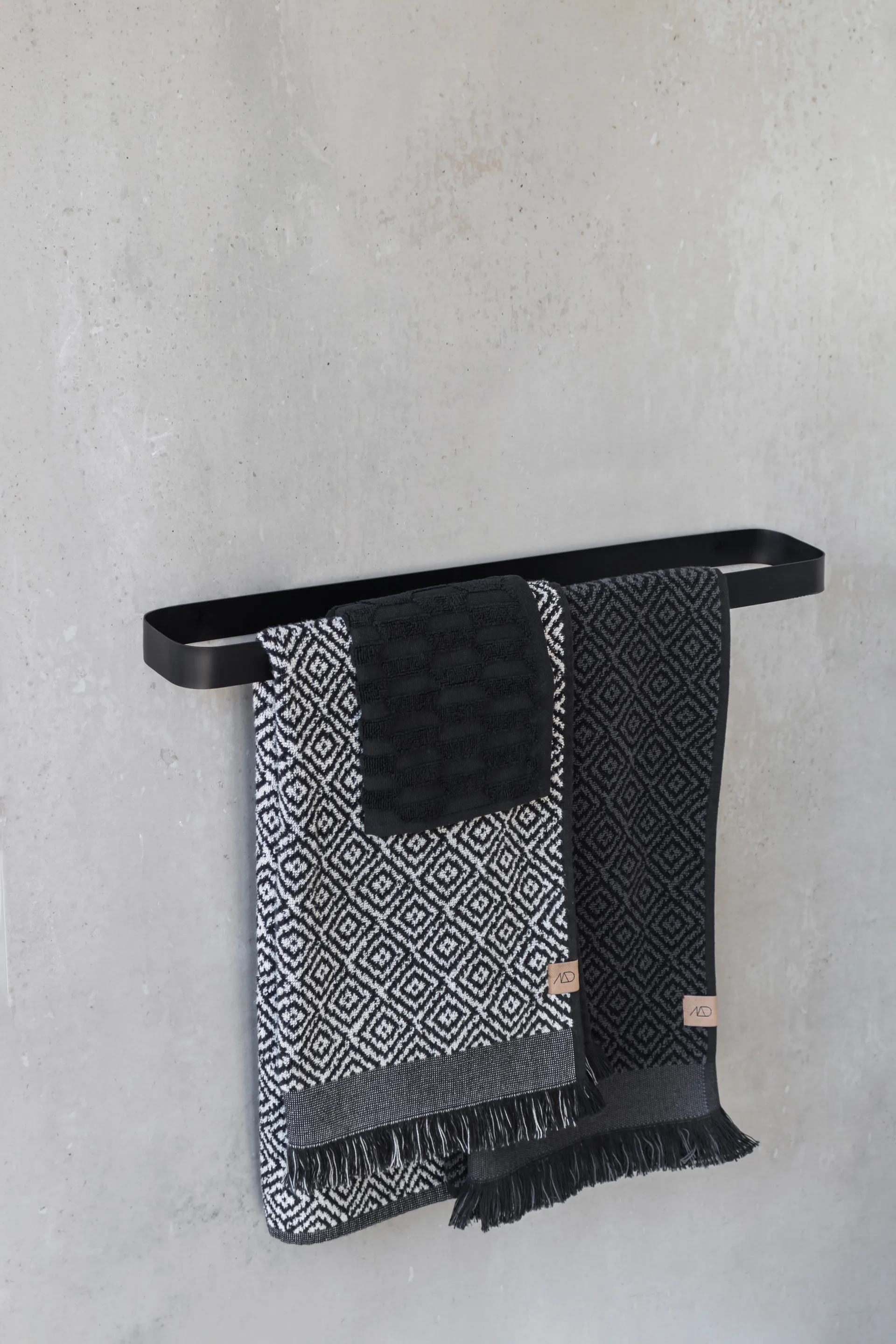 Carry towel hanger 52 cm, Black Mette Ditmer