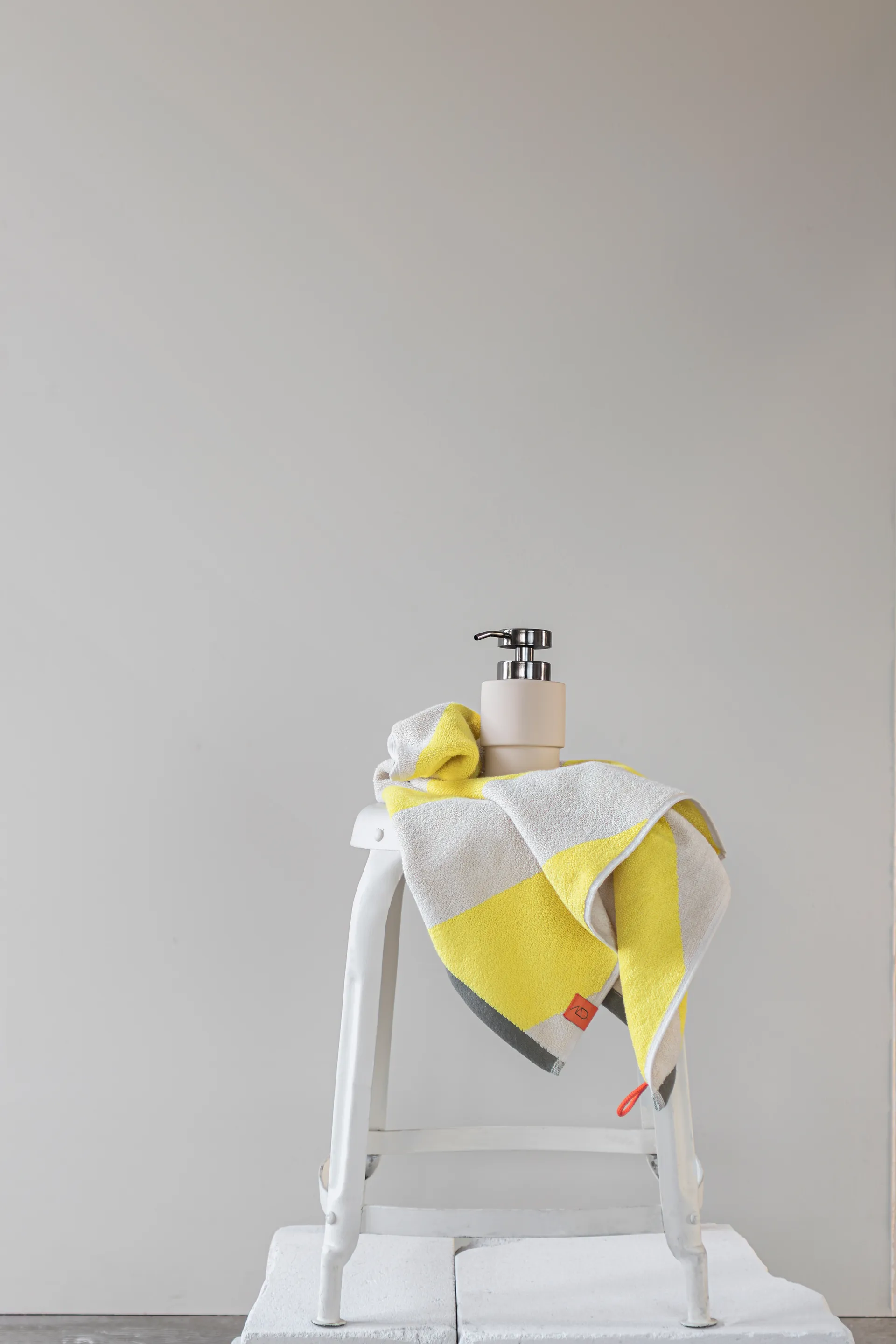 Diagonal towel, Yellow, 70x133 cm. Mette Ditmer