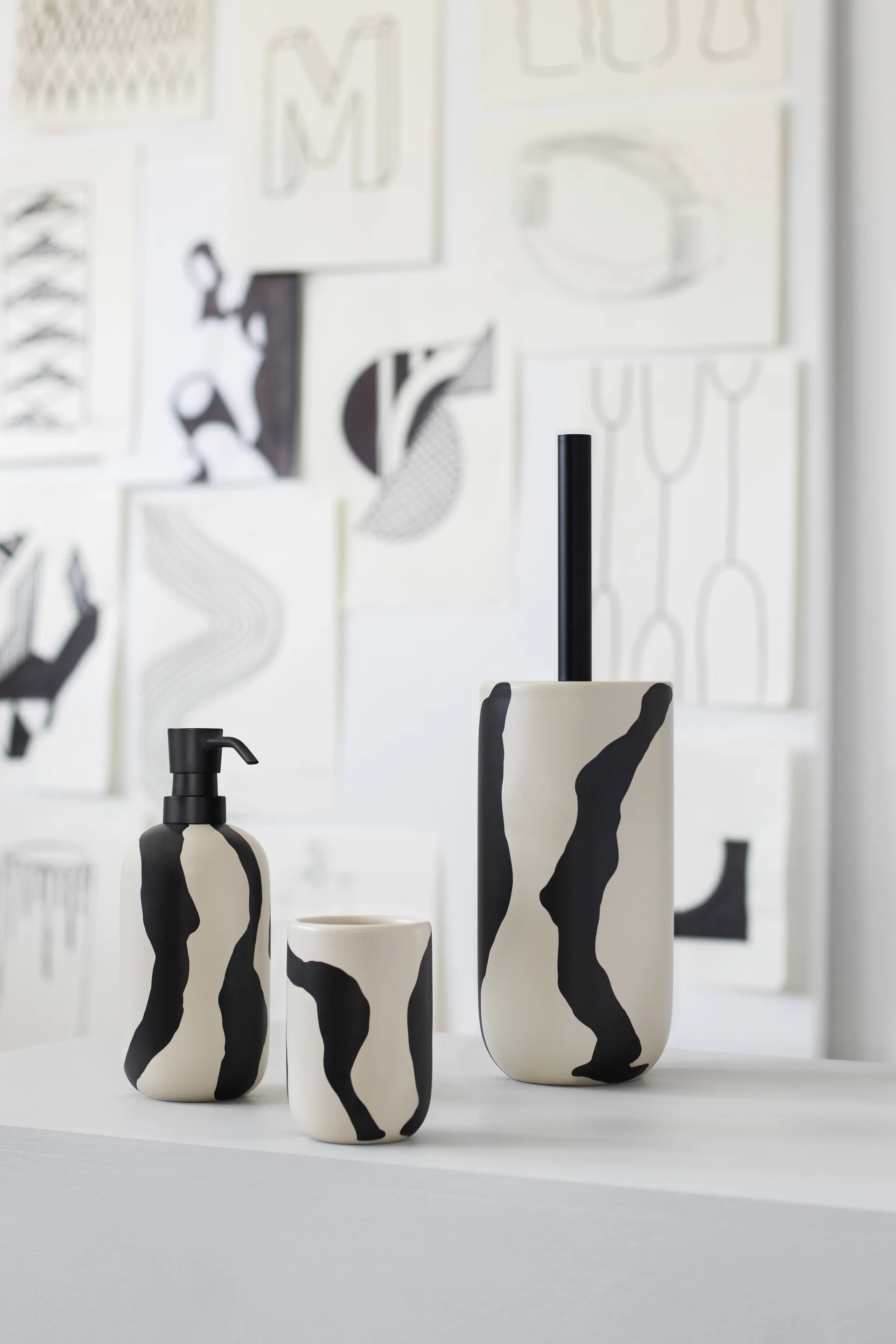 Icon soap dispenser high, Off-white Mette Ditmer