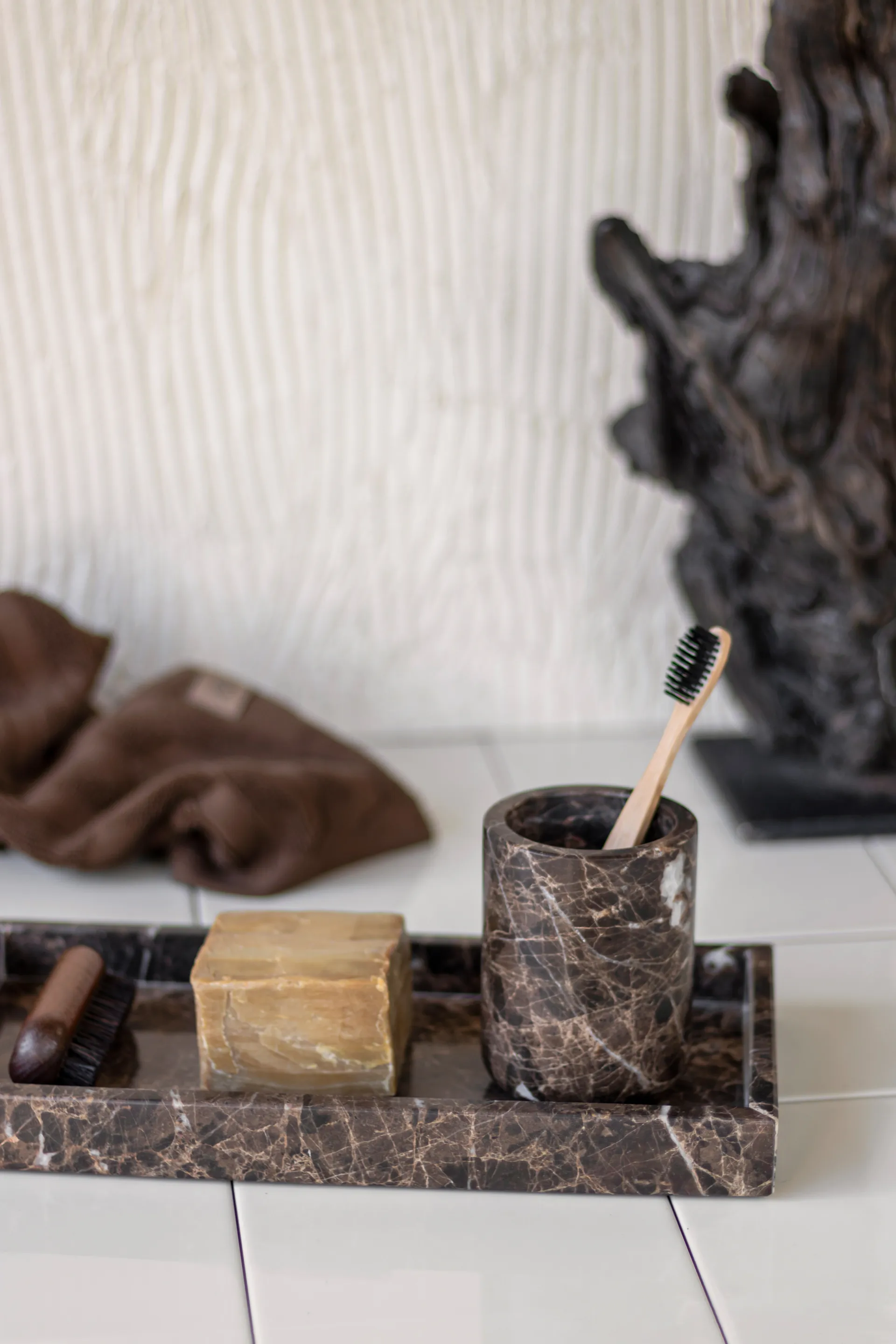 Marble toothbrush holder 10 cm, Brown Mette Ditmer