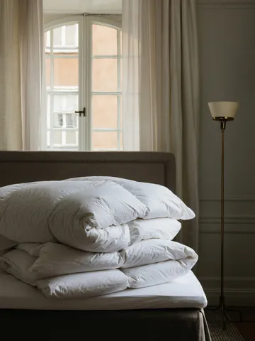 Natura down duvet - White, 220x220 cm, Warm - Mille Notti