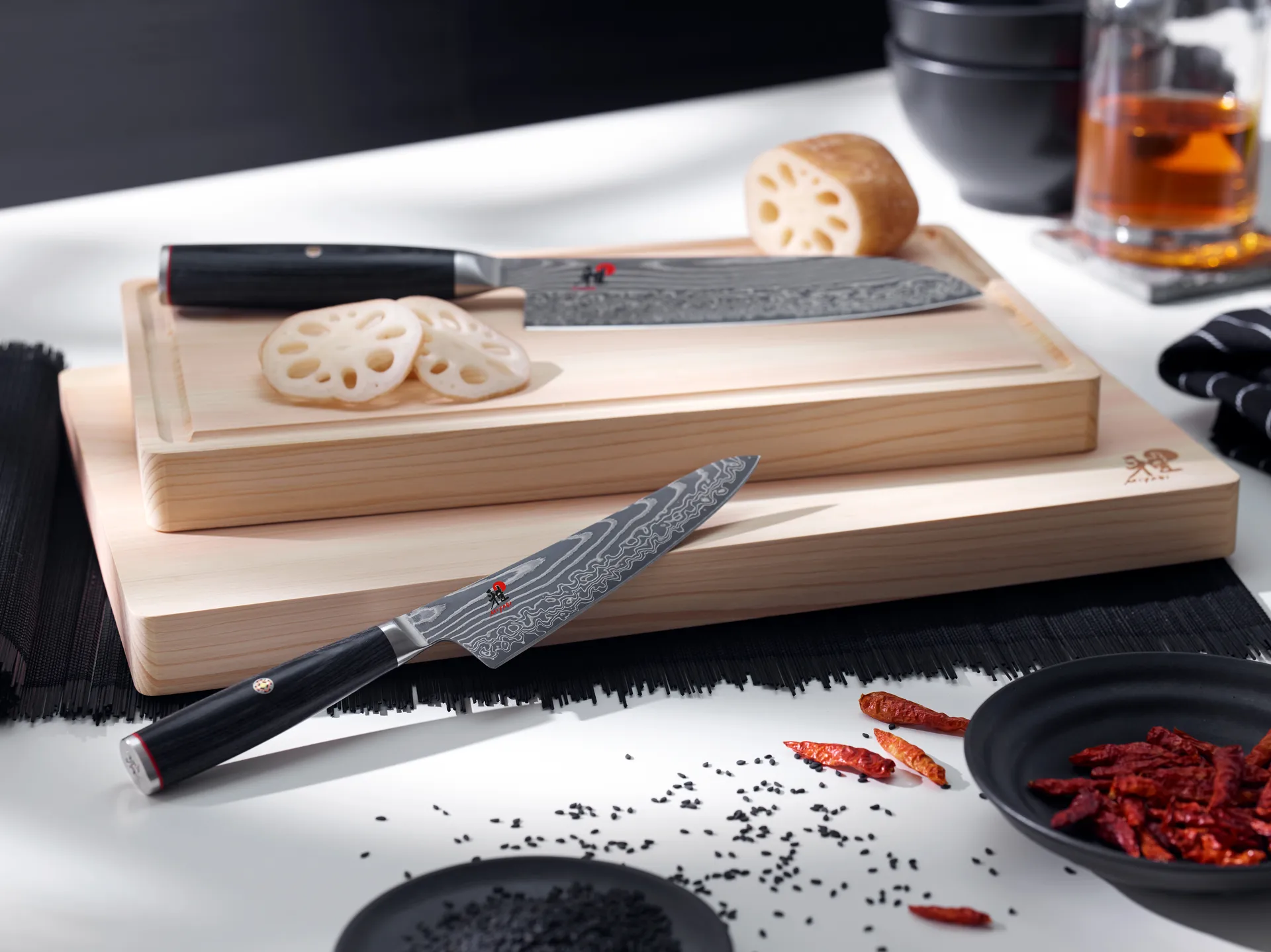 Raw 5000FCD chef knife gyutoh 20 cm, Damascus-black Miyabi