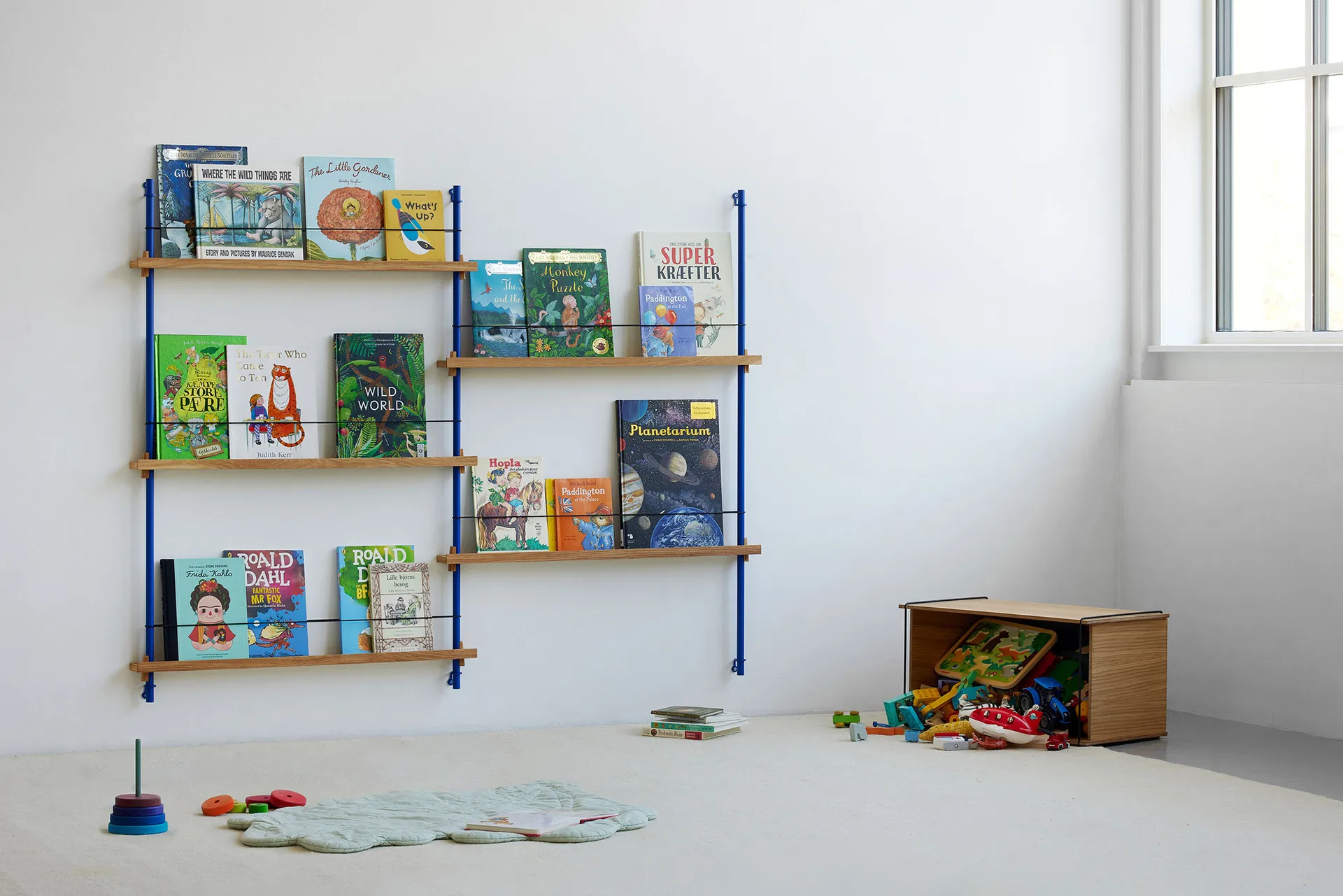 Magazine Shelving magazine rack, Oak-deep blue, 85x115x7 cm, MS.115.1 MOEBE