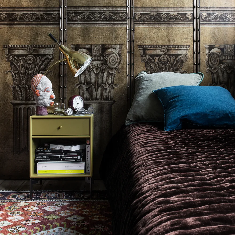 Dream bedside table, Black jade 163, chrome legs Montana