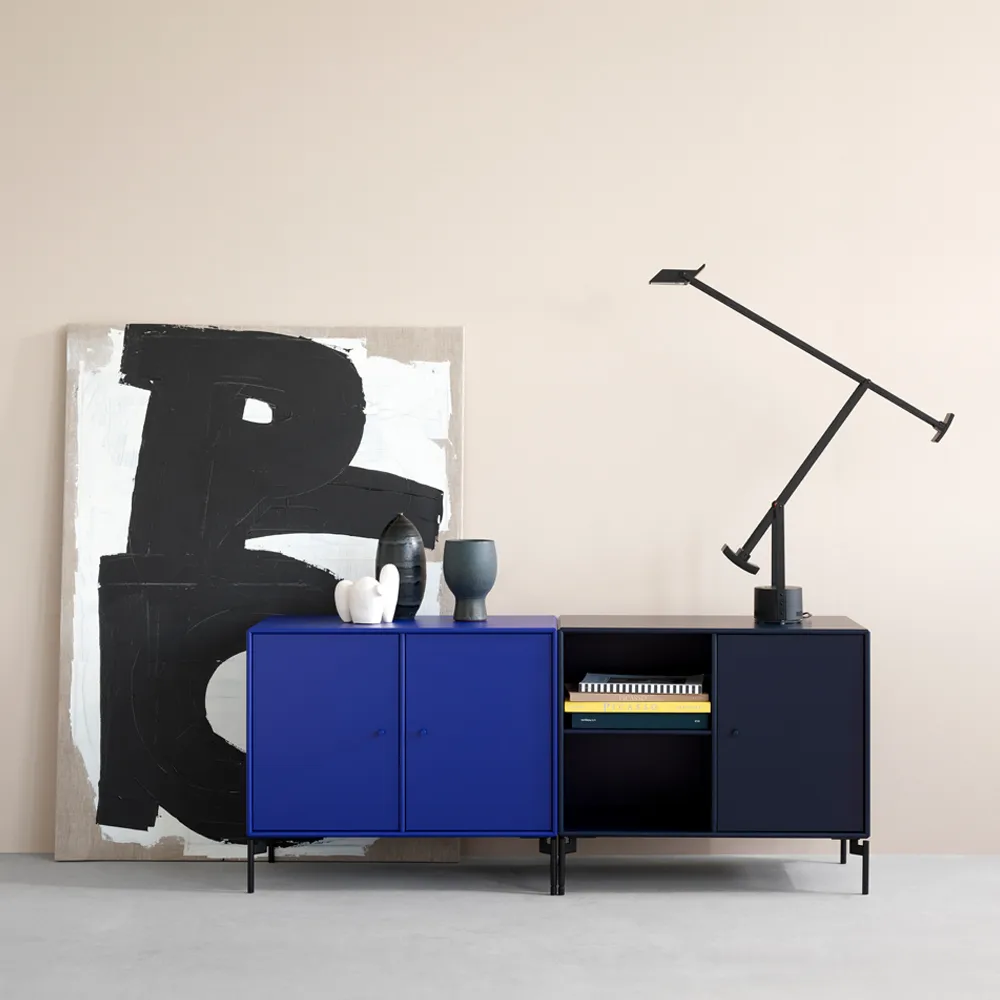 Save side table, New white 101, black lacquered leg Montana