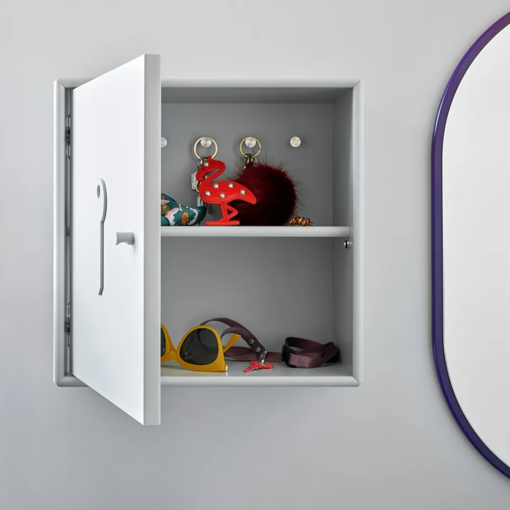Unlock Key cabinet, Graphic 100. wall hanging Montana