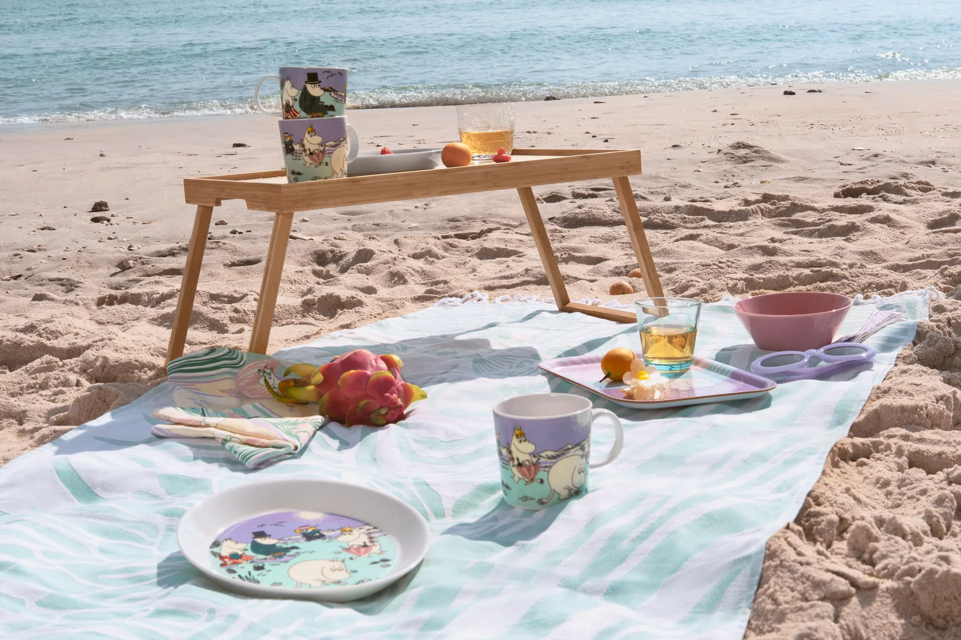 Moomin plate 2025 Beach day, Ø19,5 cm Moomin Arabia