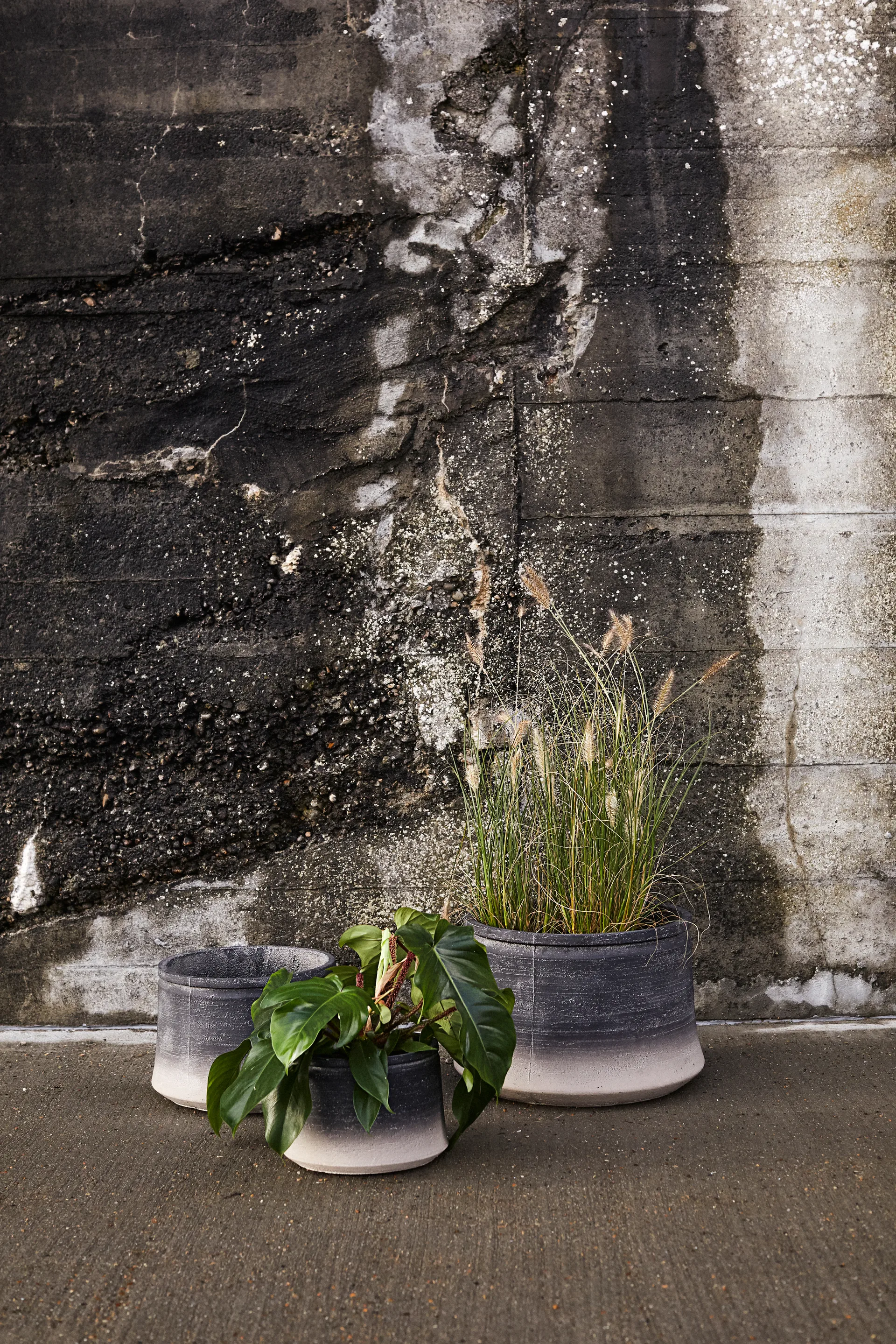 Kanji flower pot Ø51 cm, grey MUUBS