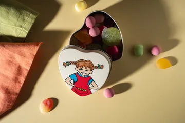 Pippi tin heart-shaped 4x10 cm - Be More Pippi - Muurla